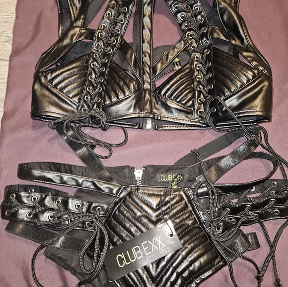 Club Exx Black Strappy Leather Lingerie Set - Picture 2 of 3